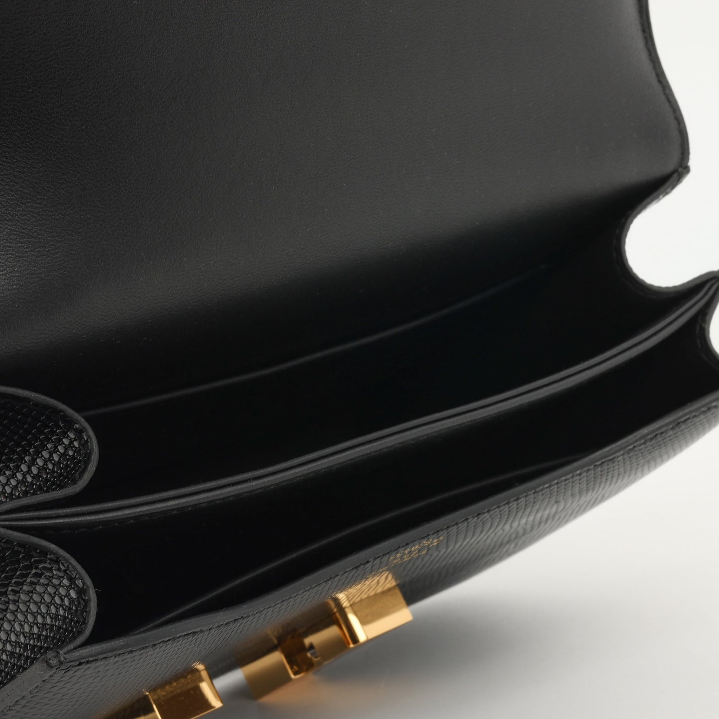 Hermès Constance 18 - Black Salvator Lizard | Gold Hardware