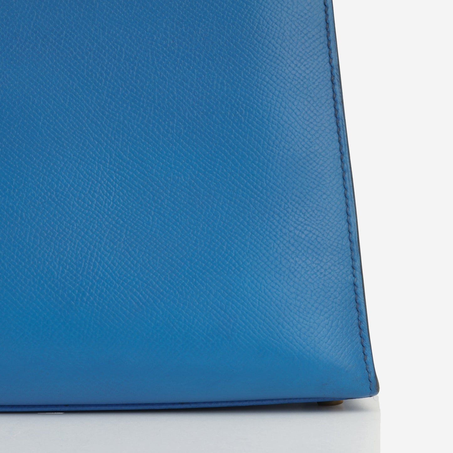 Hermès Vintage Kelly 28 - Bleu De France Courchevel | Gold Hardware